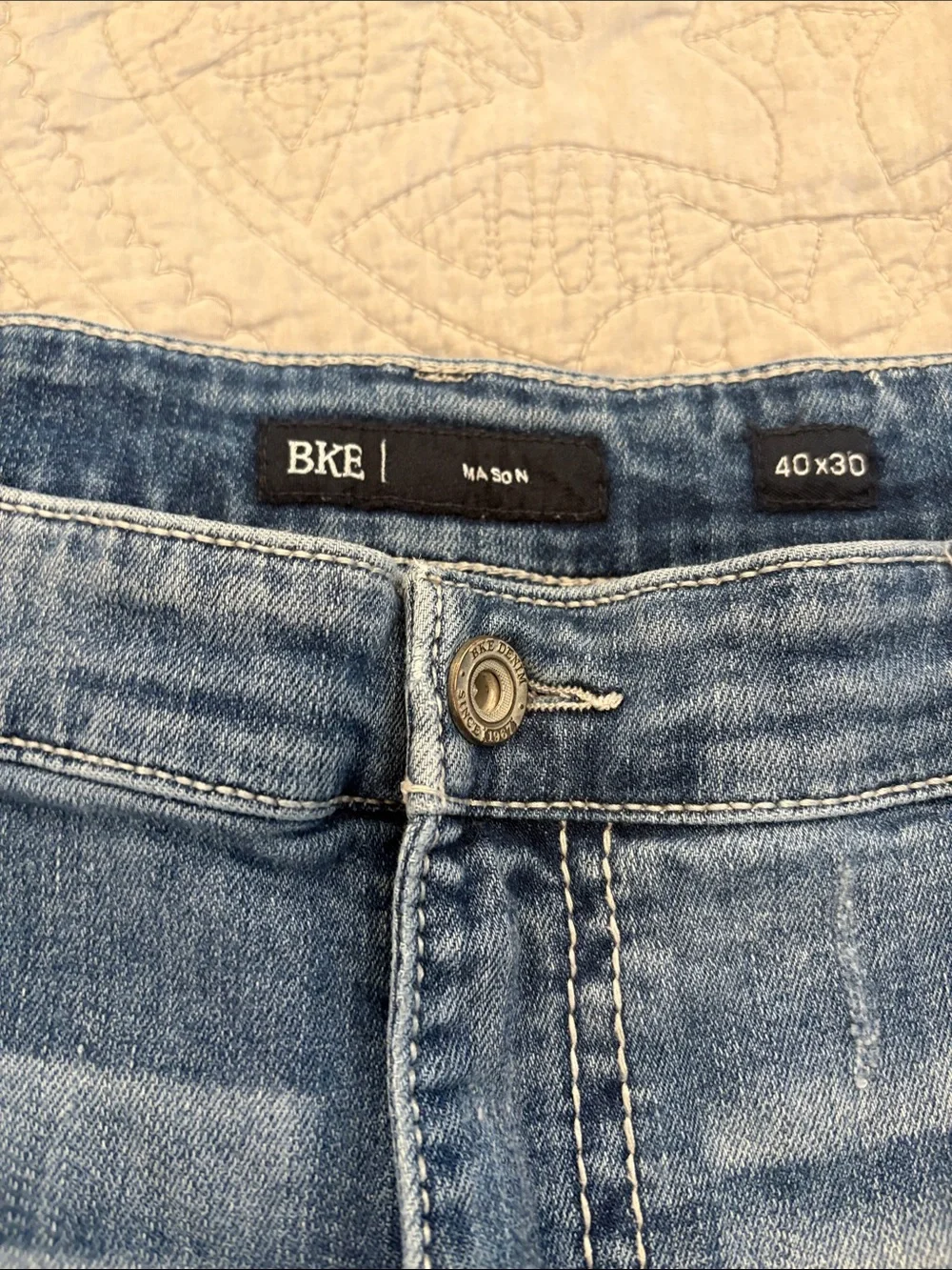 BKE Women's Straight Leg Jeans in Light Blue Wash